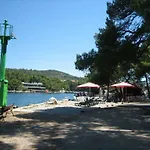 Zlataric Stari Grad (Hvar)